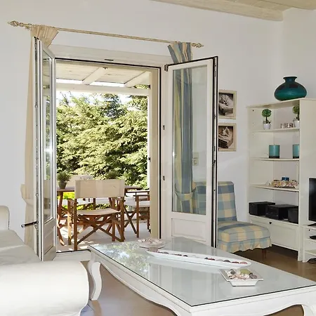 Ξενοδοχείο με διαμερίσματα Olive Mykonos 4*