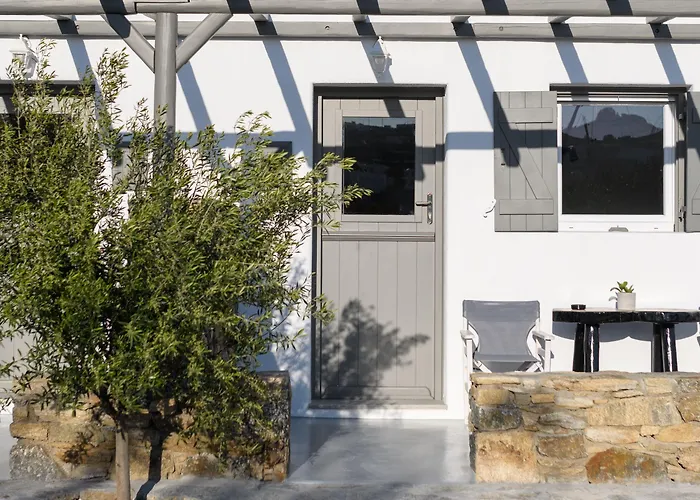 Olive Mykonos 4* אנו מרה